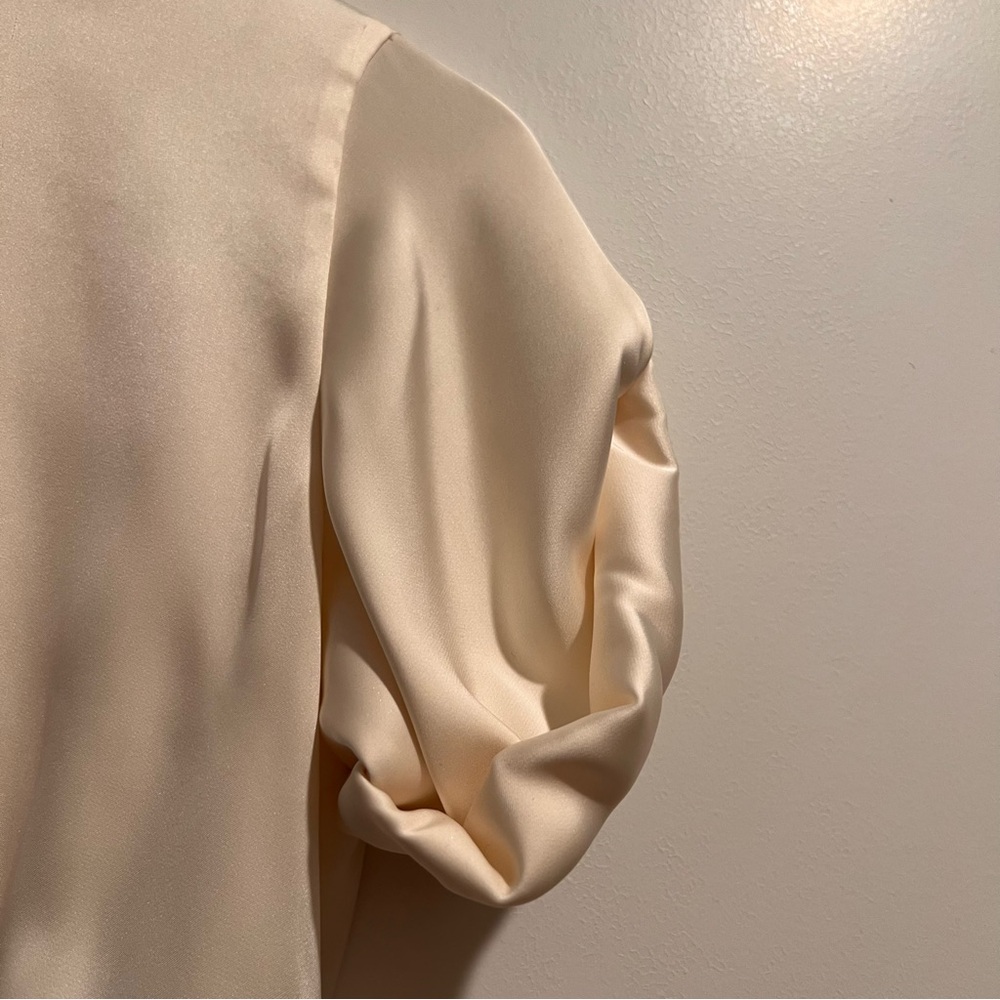 Orseund Iris Cream Silk Tie Back Top Size M NYC Designer - Picture 3 of 6